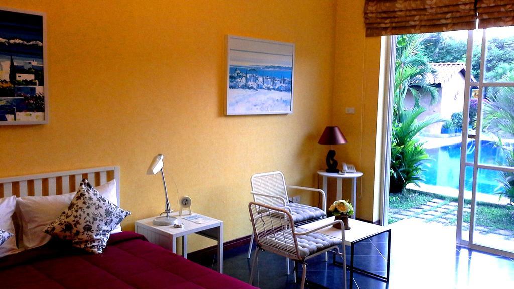 Pictory Garden Resort Sattahip Esterno foto